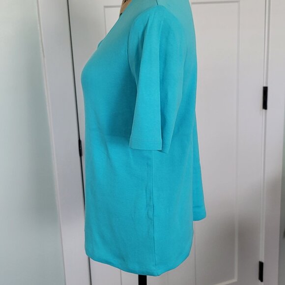 Women's Chico's Dark mint Green T-shirt size 1, Pre-owned in nice Condition - Picture 3 of 10